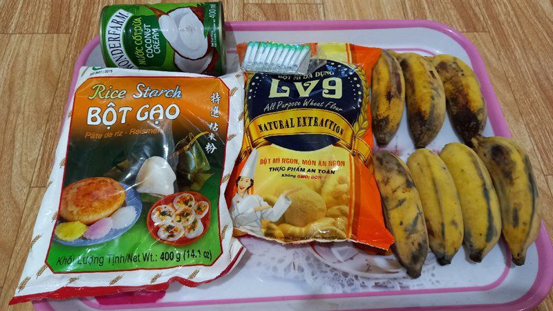 Ingredients for fried banana cake