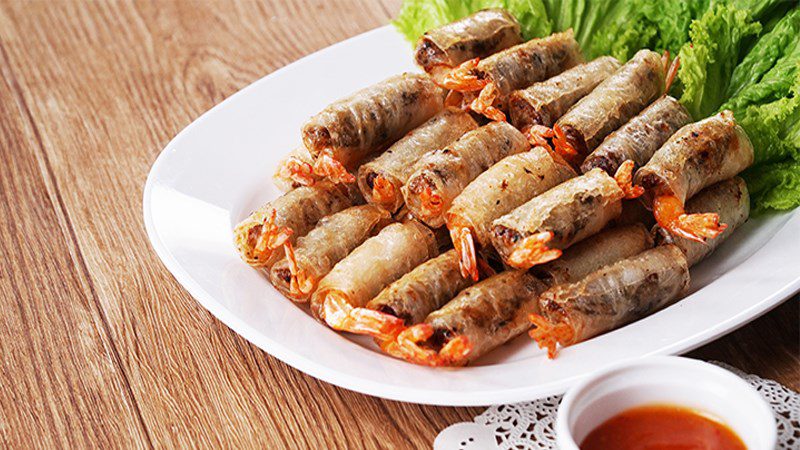 Shrimp spring rolls