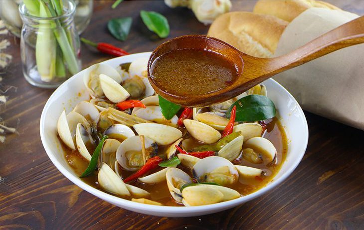 Step 6 Final dish Clams stir-fried with lemongrass and chili