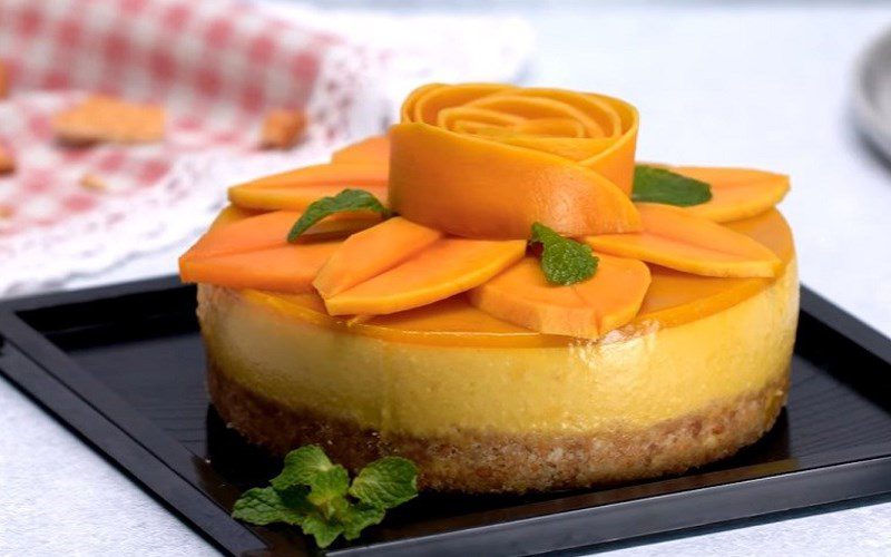 Mango mousse cake