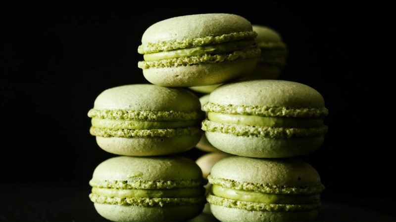 Green tea macaron