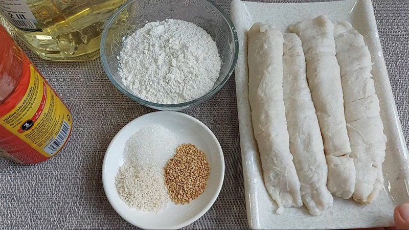 Ingredients for crispy fried mock meat