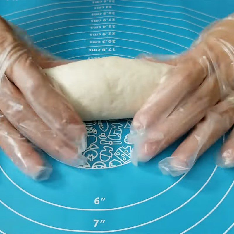 Step 3 Divide the dough and shape the bread without yeast