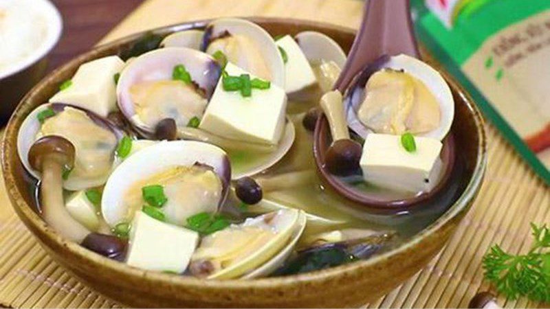 Clam soup with miso