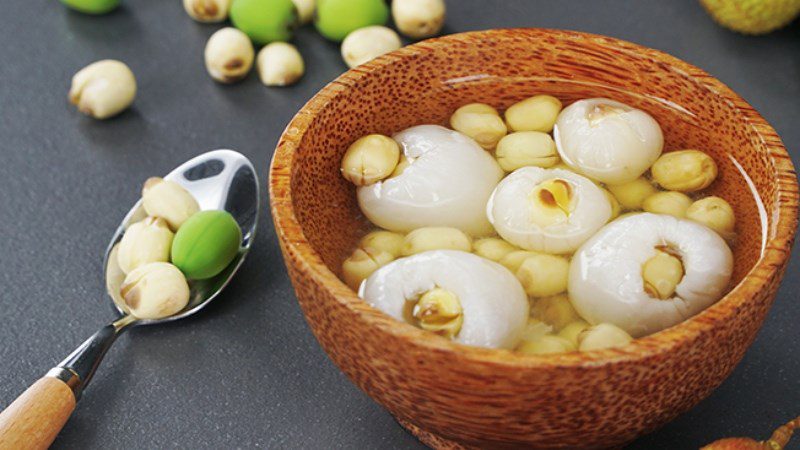 Lychee and lotus seed dessert