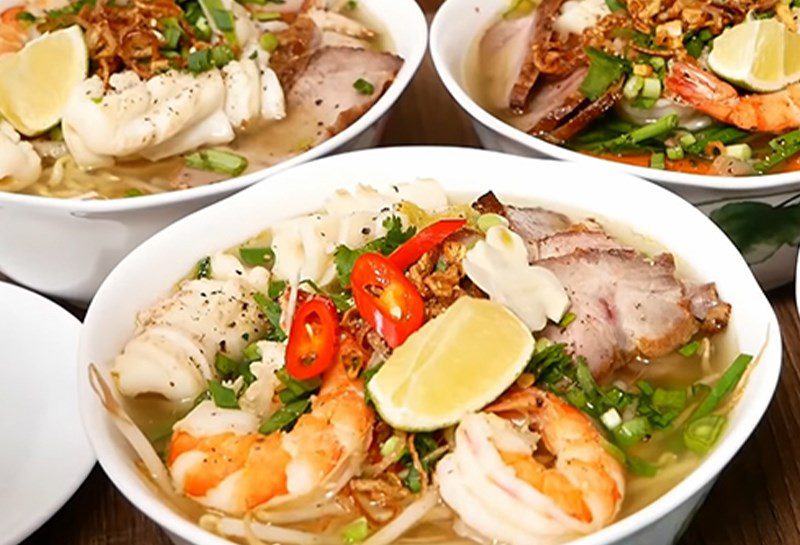 Seafood noodles