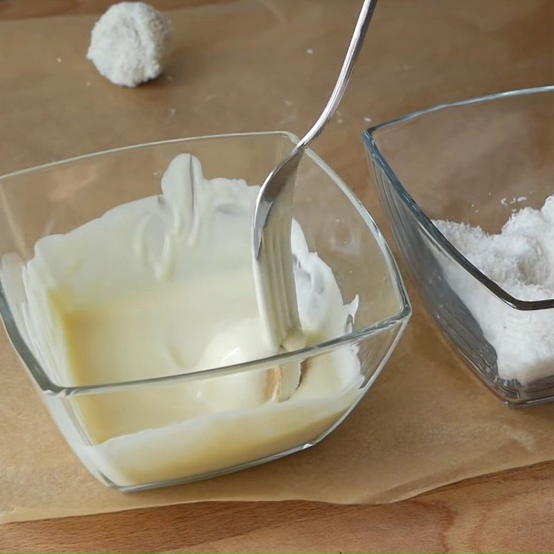 Step 6 Coat the cake with shredded coconut Raffaello cake with waffle cake