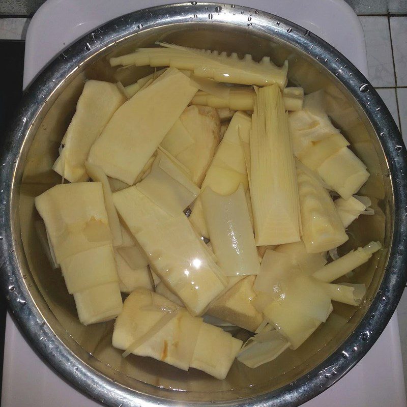 Step 3 Preserving boiled bamboo shoots fresh in the refrigerator