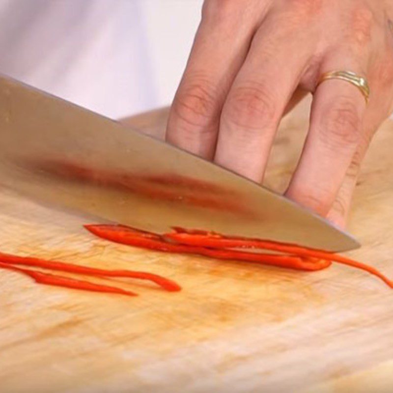 Step 2 Prepare other ingredients Stir-fried noodles with beef