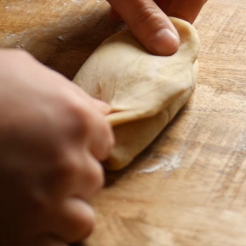 Step 3 Rolling the dough for cheese egg ravioli