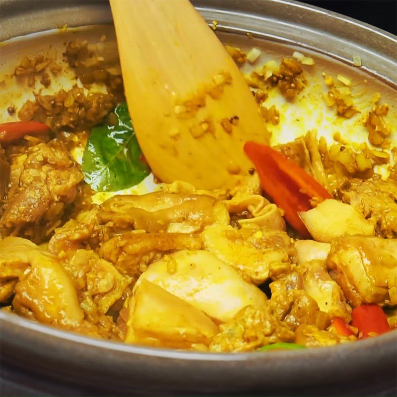 Step 2 Sauté pork Curry with rambutan