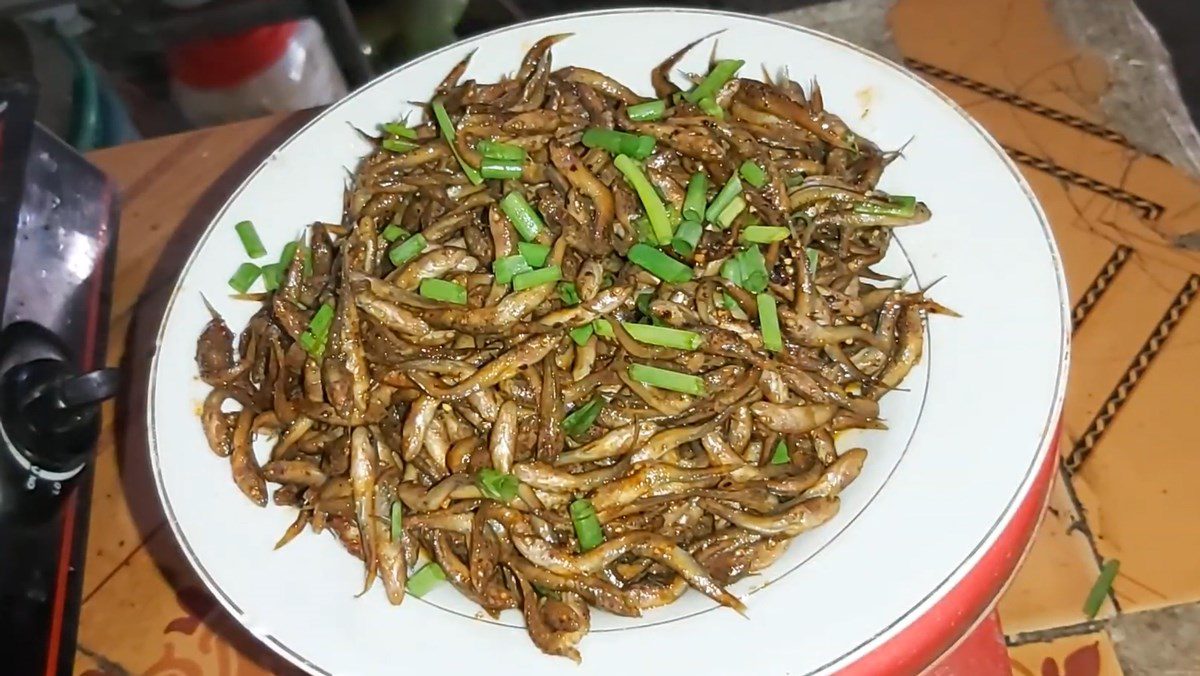 Long fish braised with pepper