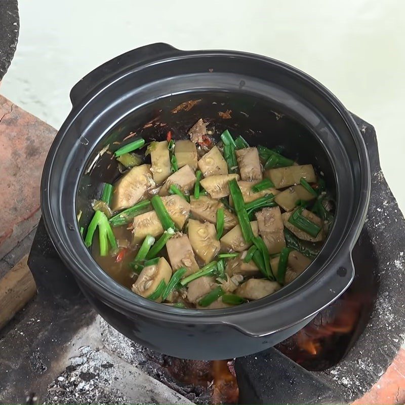 Step 4 Braised Fish Mackerel Braised with Young Jackfruit