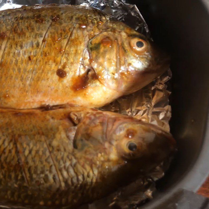 Step 3 Fry the fish Fried fish with foil in an air fryer