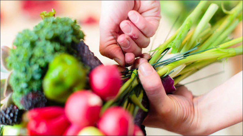 Step 5 how to make a flower bouquet from vegetables