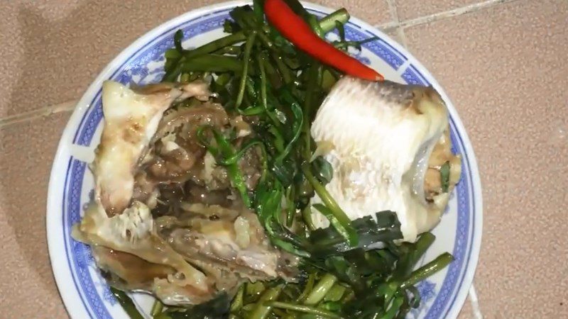 Grilled Snakehead Fish with Rice Paddy Herb