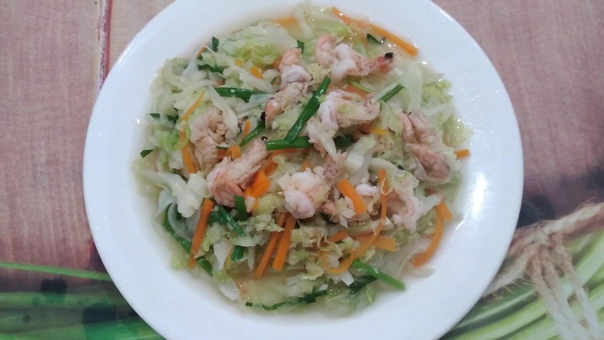 Stir-fried shrimp with cucumber