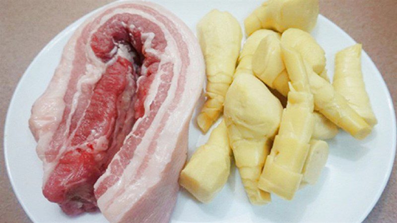 Ingredients for braised meat with fresh bamboo shoots