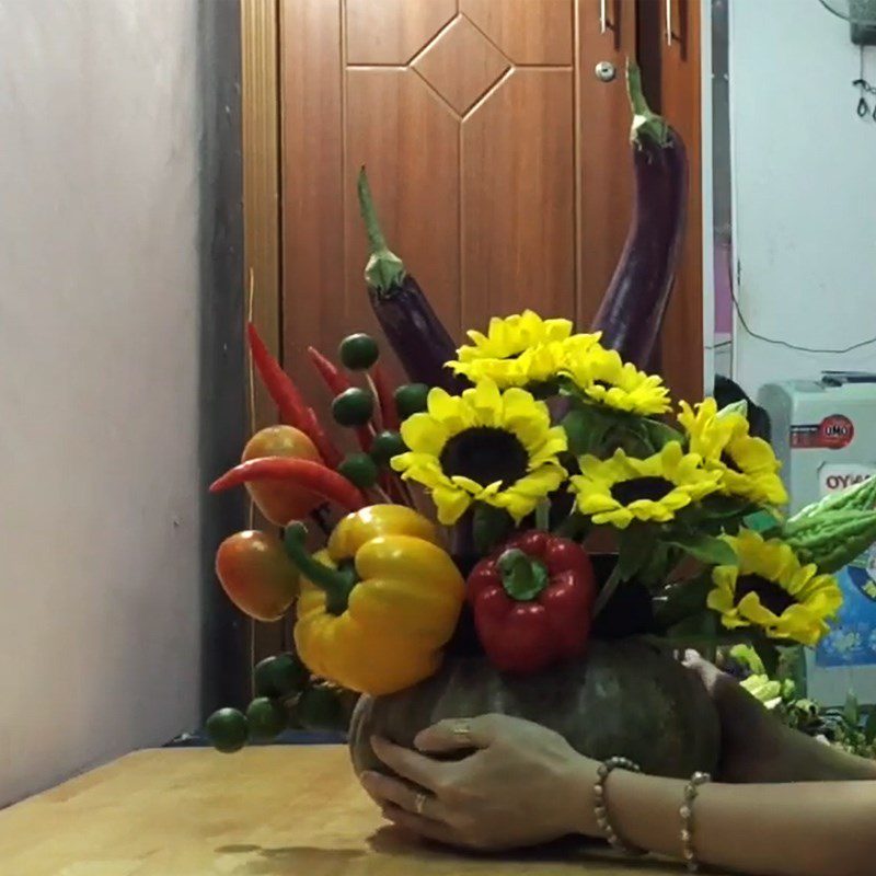 Step 3 Arranging flowers Arranging flowers 20/10