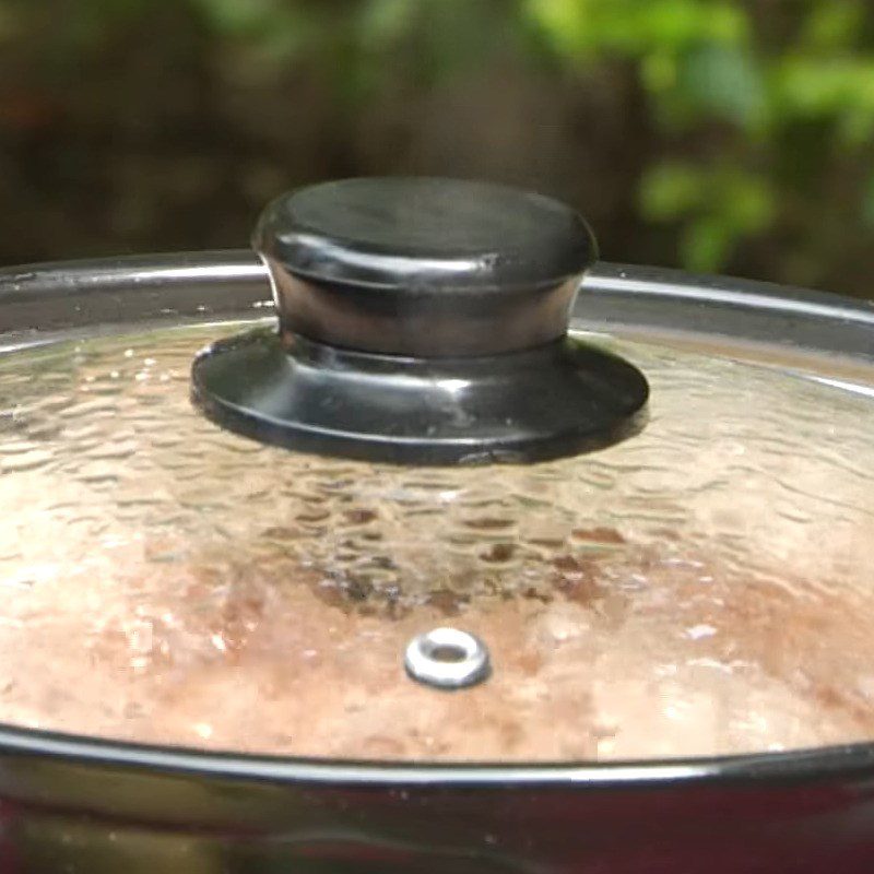 Step 5 Cook the fish Red bean soup with carp