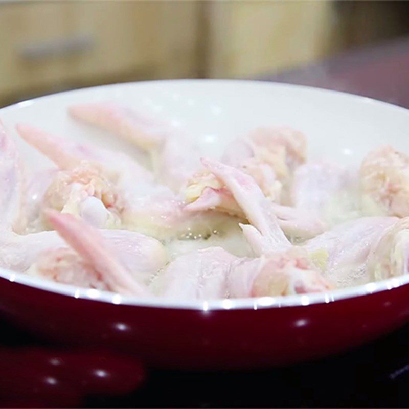 Step 2 Fry Chicken Wings Fried Chicken Wings with Fish Sauce