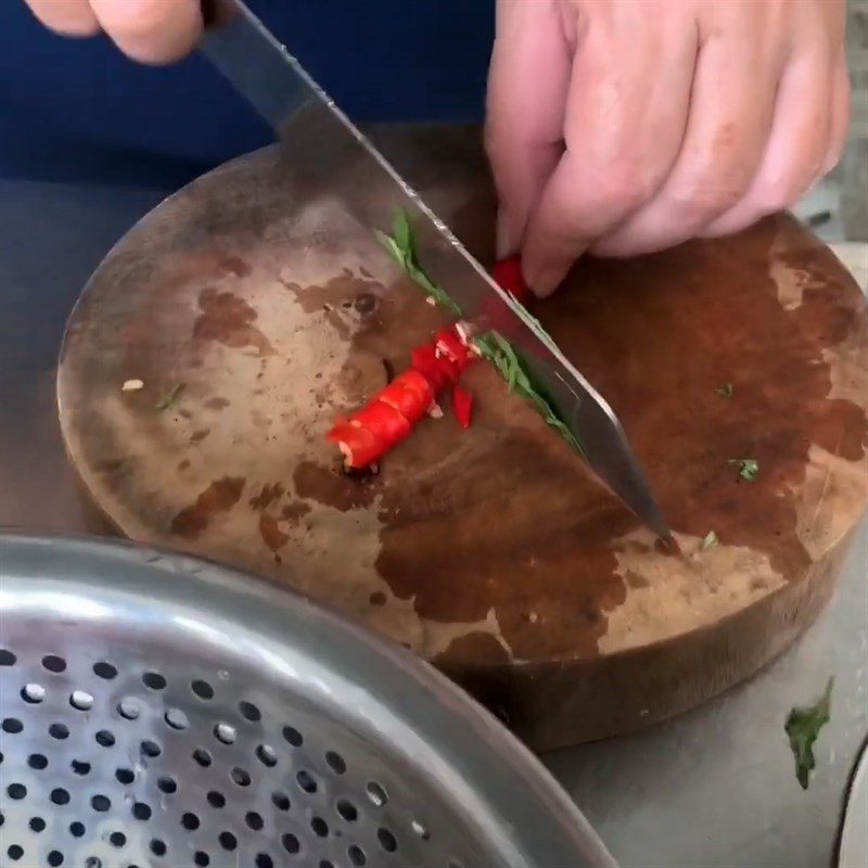 Step 2 Prepare the other ingredients Sour soup with water spinach