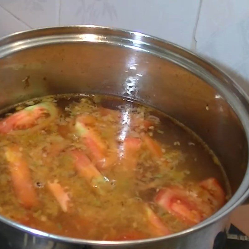 Step 3 Cook the soup for Egg Soup with Shiso Leaves