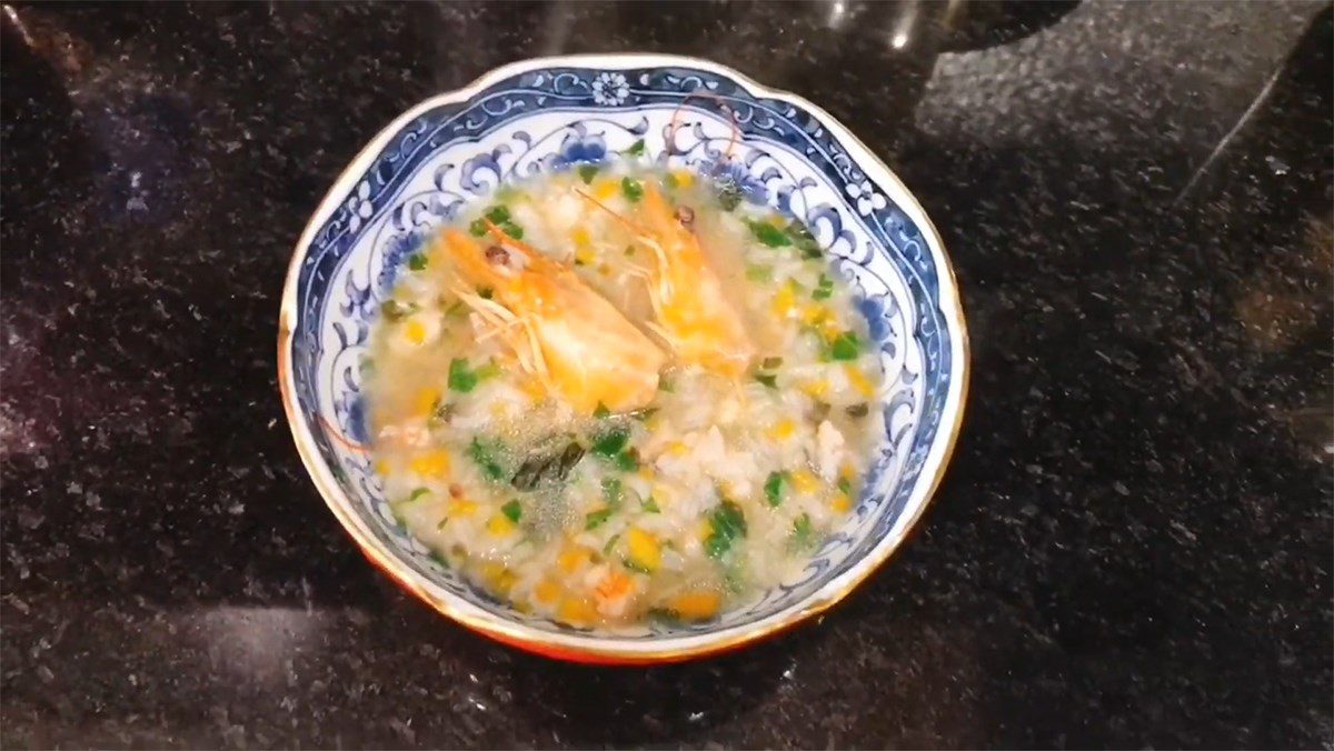 Shrimp Porridge with Potatoes and Carrots