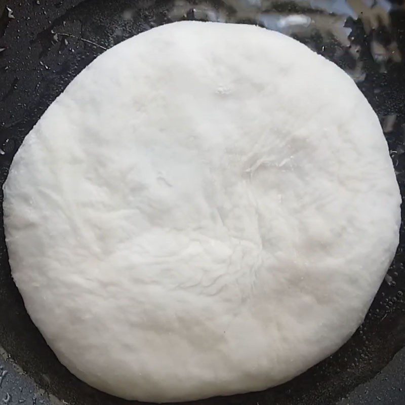 Step 5 Fry the Cake Fried Sticky Rice Cake with Red Bean Filling