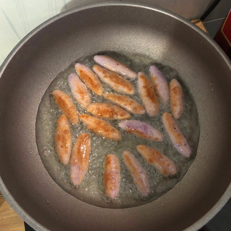 Step 3 Frying the Taro Cake