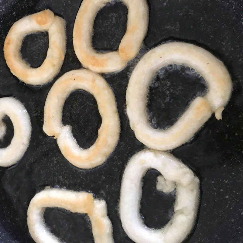 Step 3 Frying the Taro Cake