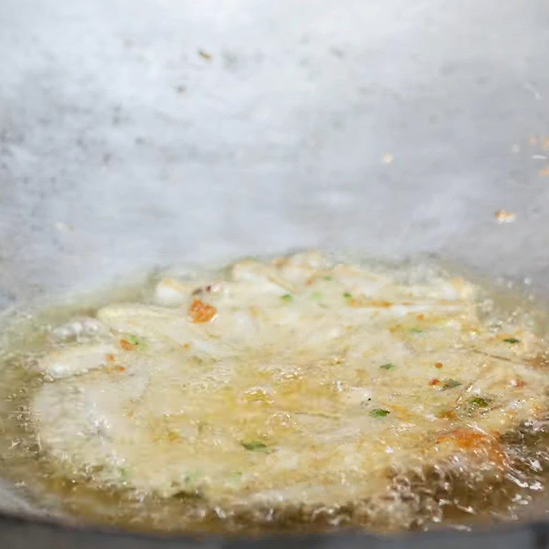 Step 3 Fry the fish Fried sardines