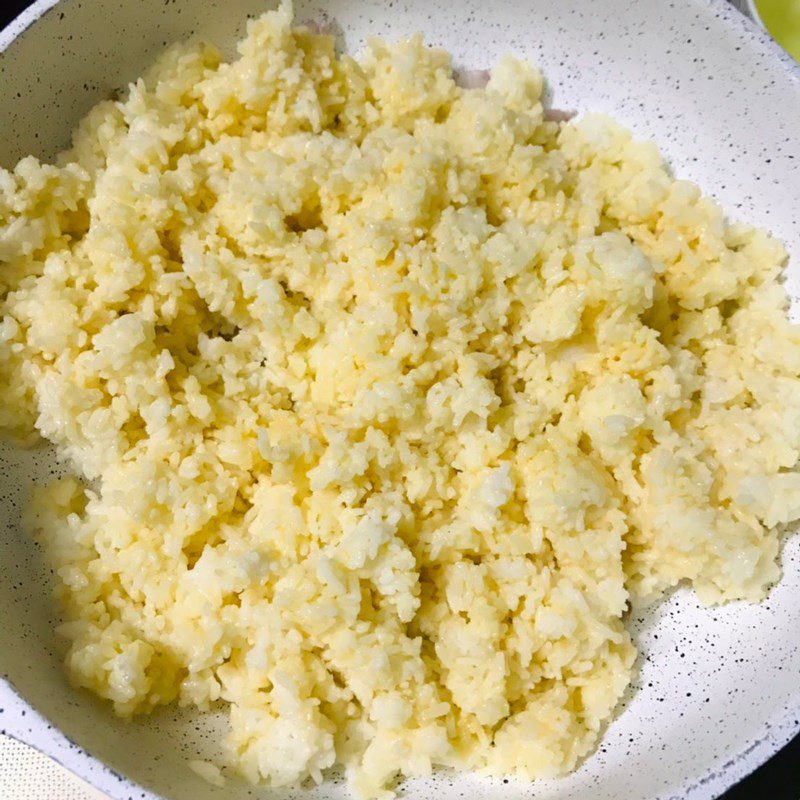 Step 2 Fry the rice for sausage fried rice