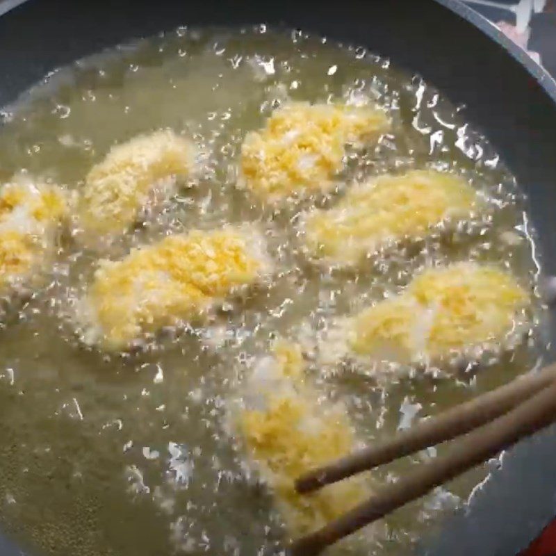 Step 3 Fry the squid Fried squid