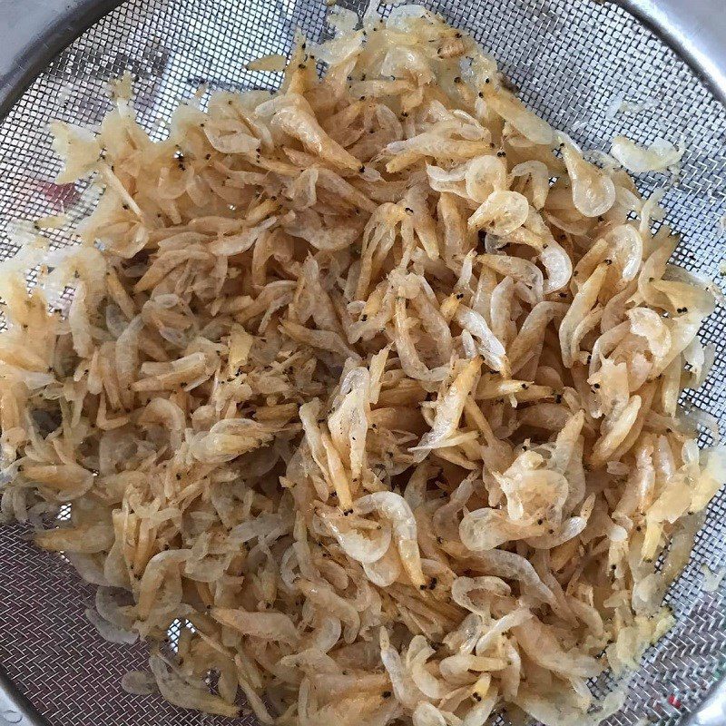 Step 3 Frying Shrimp Paste Fried rice served with shrimp paste