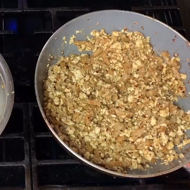 Step 2 Fry lemongrass, tofu, and textured vegetable protein with fermented shrimp paste stir-fried vegetarian dish from tofu