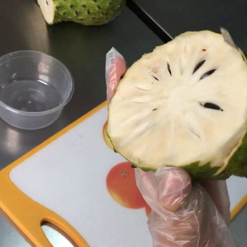 Step 1 Prepare the soursop Soursop smoothie