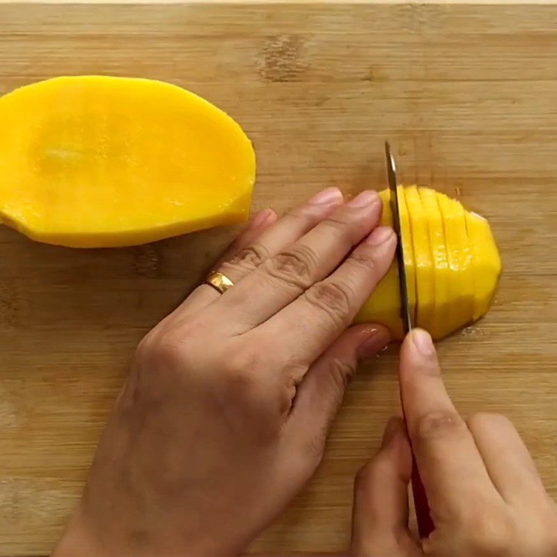 Step 2 Prepare the filling Mango pizza