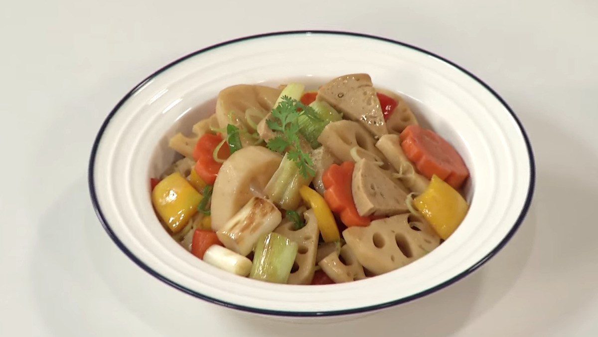 Stir-fried Lotus Root with Vegetables