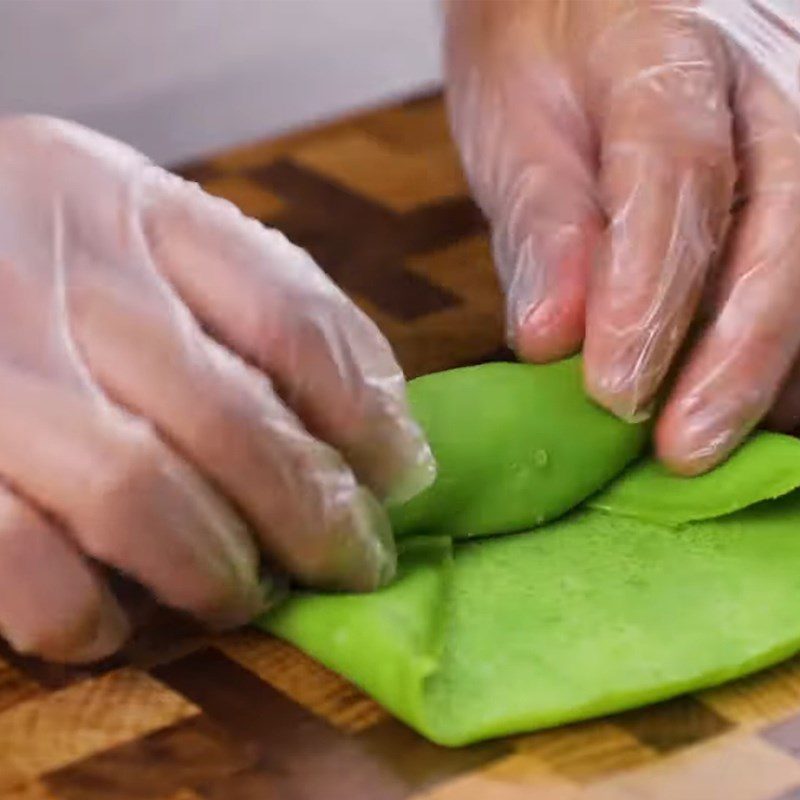 Step 7 Coconut Filling Roll Crepe from Pandan Leaves and Pumpkin