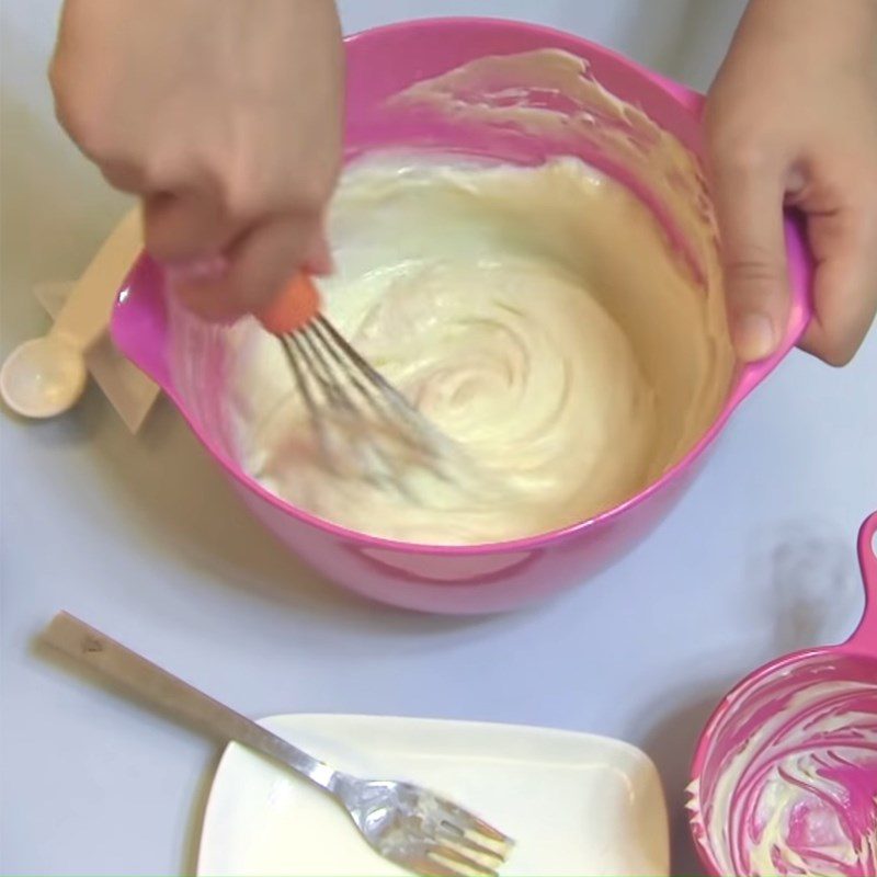 Step 5 Whipping the cream cheese Baked cheese tart