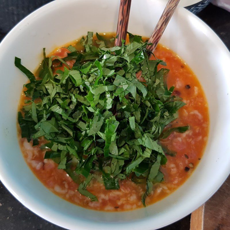 Step 2 Beat the egg mixture for Fried egg with minced pork and betel leaves