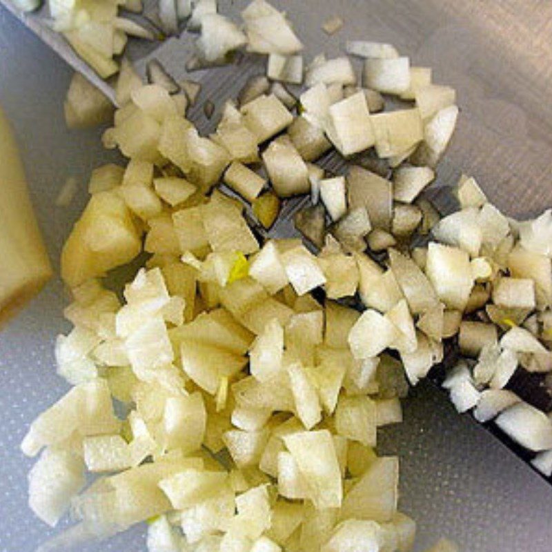 Step 1 Prepare the ingredients Fried tofu with soy sauce and bell peppers