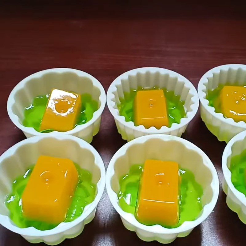 Step 6 Poured Molds Mooncake with Mango Jelly