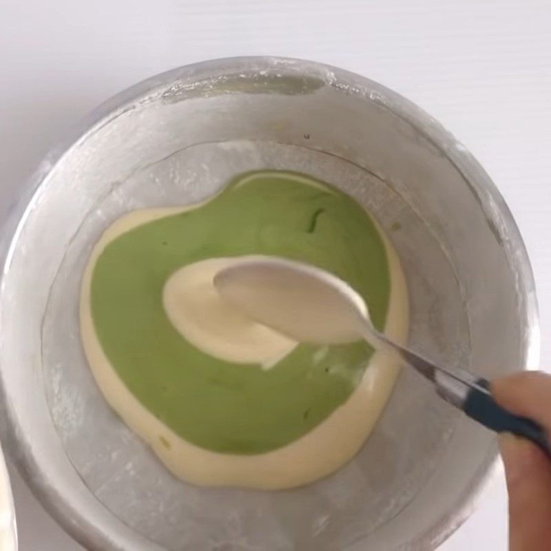 Step 6 Pouring and Baking the Cake Japanese Matcha Zebra Cheesecake