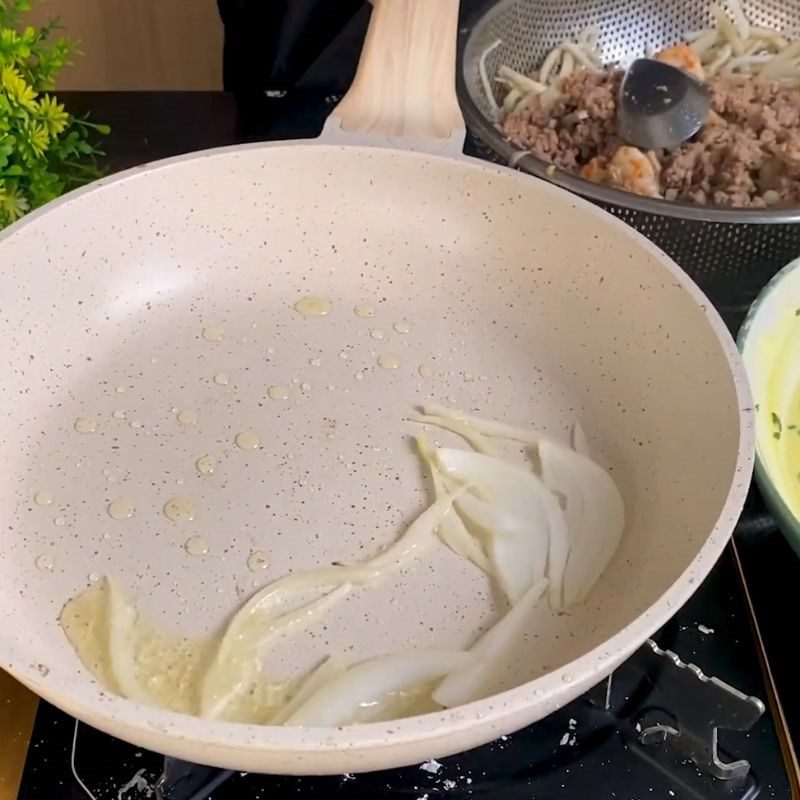 Step 6 Making Banh Xeo Duck Pancake