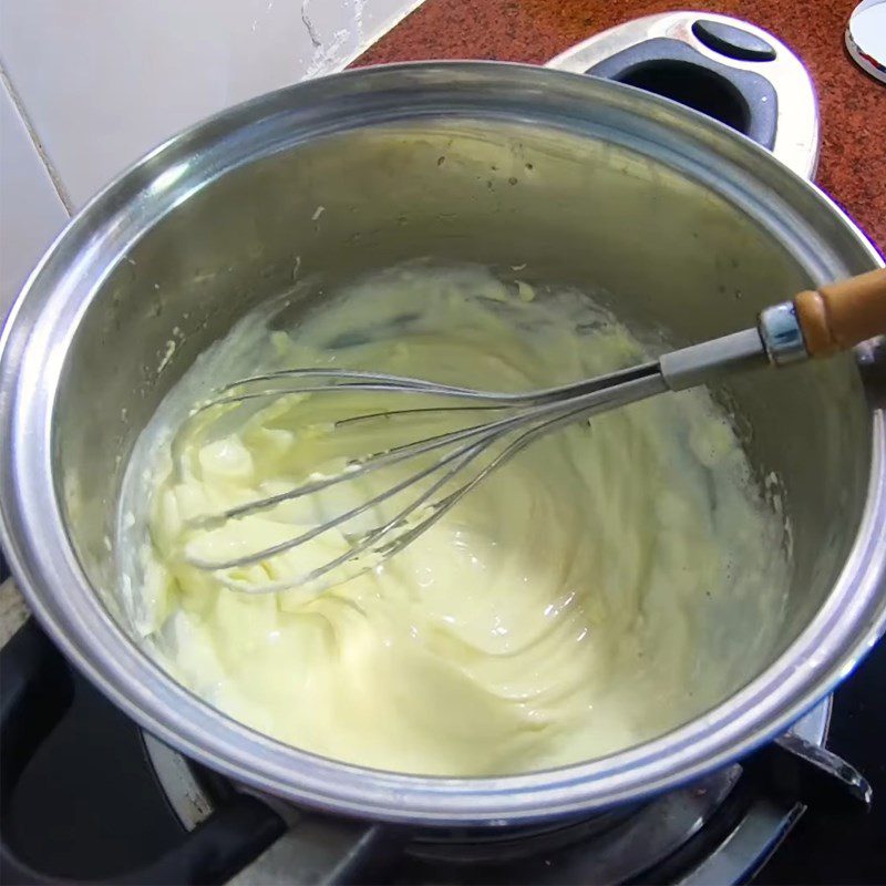 Step 1 Melt the Laughing Cow cheese mixture Laughing Cow cheese sponge cake