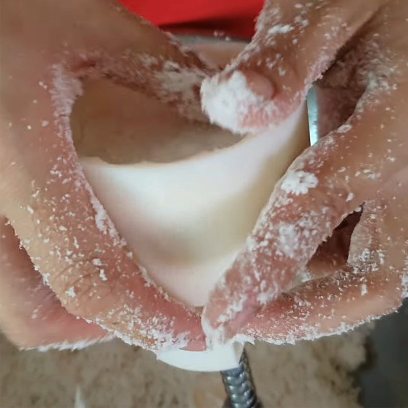 Step 4 Pressing the cake mold Coconut cake with coconut filling