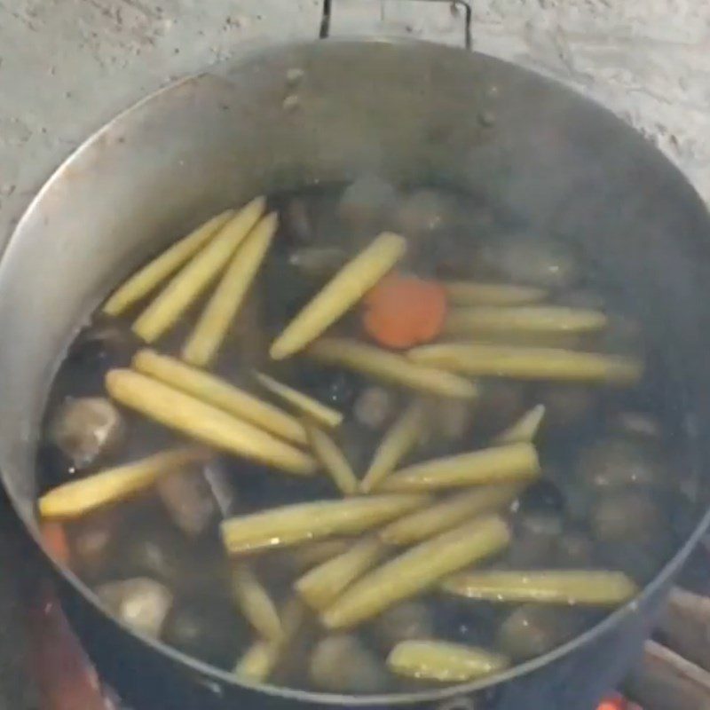 Step 3 Braised beef sinew Beef sinew braised with green pepper