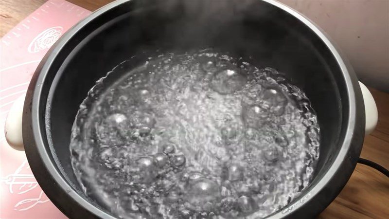 Step 5 Steaming the buns Milk buns without filling